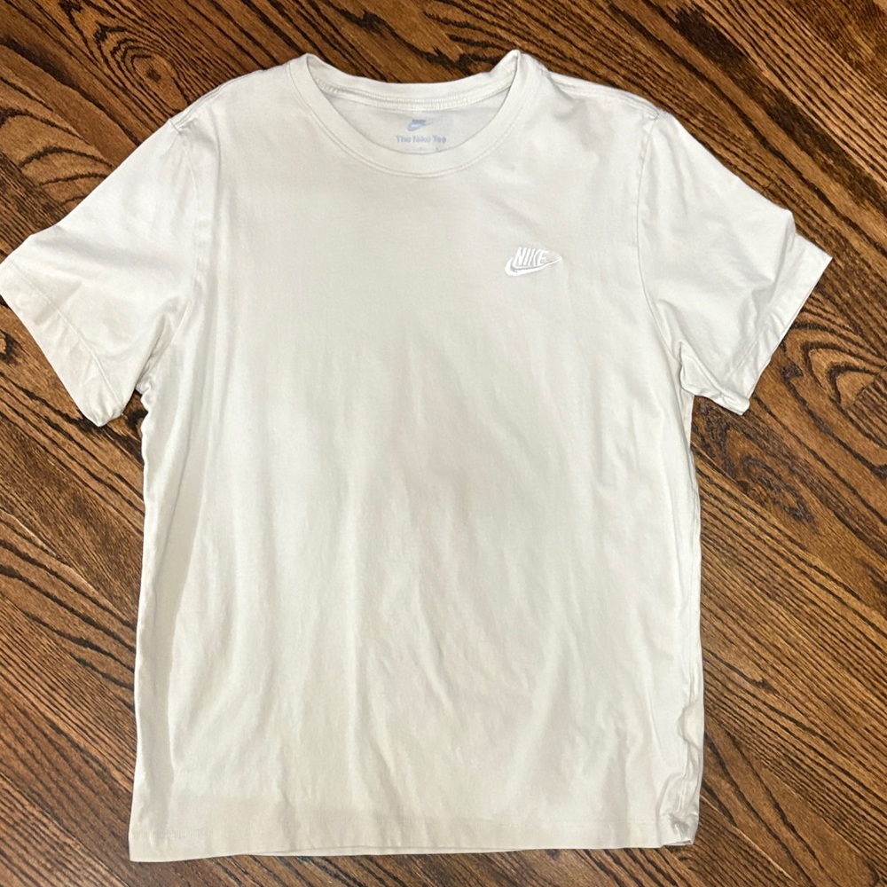 Nike Men's Cream Short Sleeve Tee